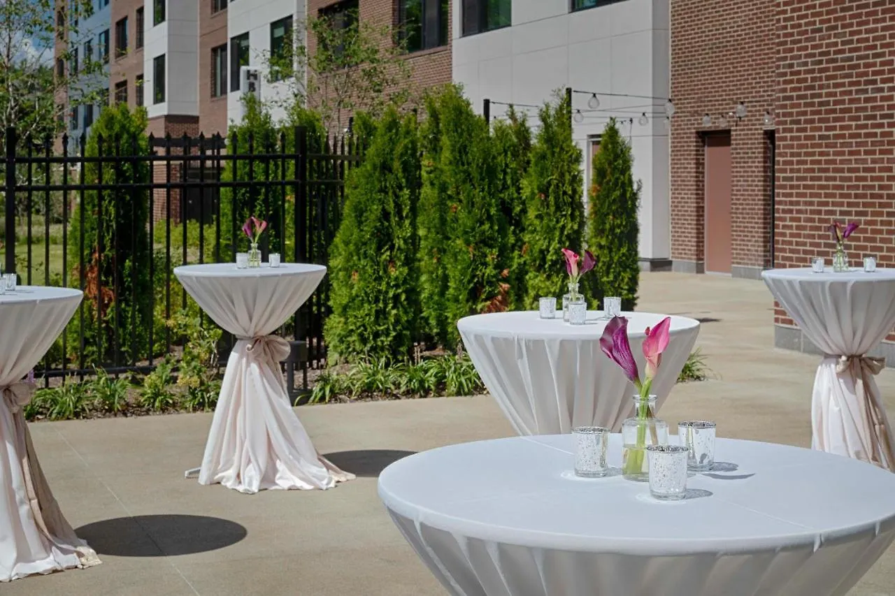 מלון Hyatt House Columbus Osu Short North