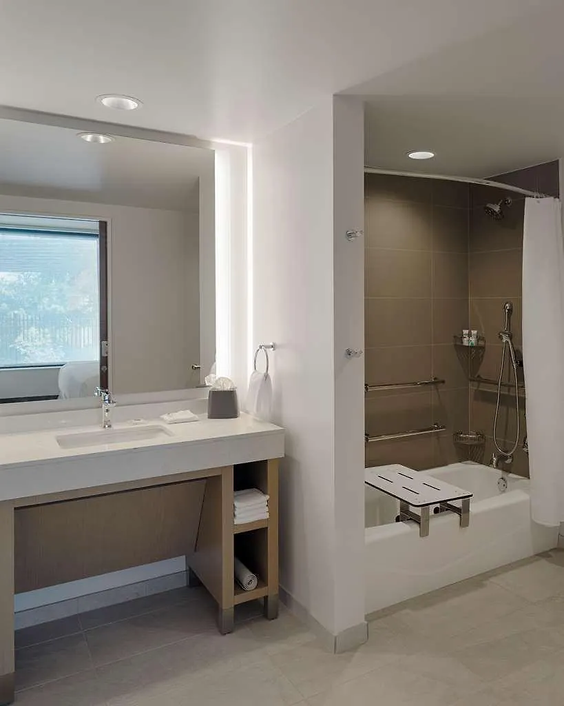 מלון Hyatt House Columbus Osu Short North